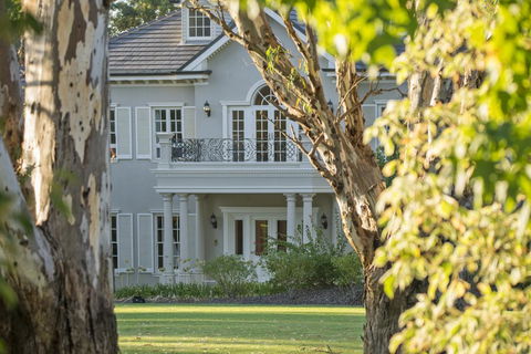 Yatahlia Manor Luxury Homestay - e-Seniors 1