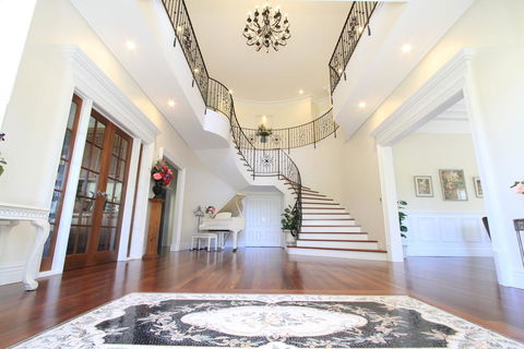 Yatahlia Manor Luxury Homestay - e-Seniors 2