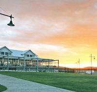 York Cove Holiday Hotel - e-Seniors