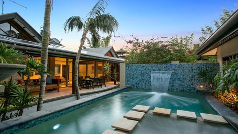 Your Luxury Escape - Amala Luxury Villa Byron Bay - e-Seniors 0