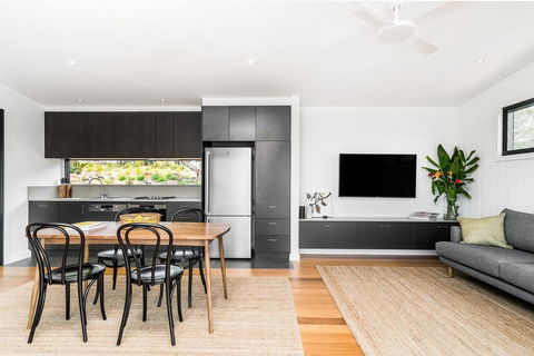 Your Luxury Escape - Carinya Cottages 6 - e-Seniors 1