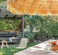 Your Luxury Escape - Den - 5min walk to Clarke's Beach - e-Seniors