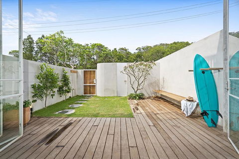 Your Luxury Escape - Driftwood Two At Clarkes Beach - e-Seniors 2