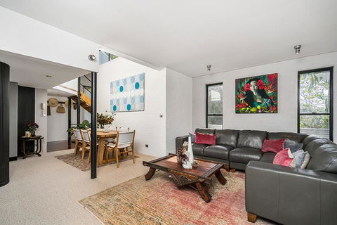 Your Luxury Escape - The Loft - e-Seniors 1