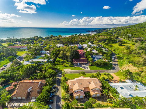 Your Luxury Escape - Tradewinds1 - e-Seniors 0