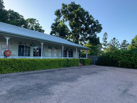 Yungaburra Park Motel - e-Seniors 0