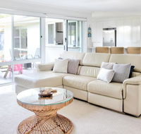 Relax at Bokarina Beach House Walk to Beach Relax by the pool - e-Seniors