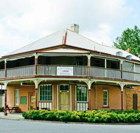 The Victoria Hotel Hinton - e-Seniors