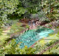 Narrows Escape Rainforest Retreat - e-Seniors