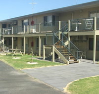 Ocean Drive Motel - e-Seniors