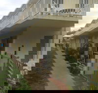 Bayshores Holiday Apartments - e-Seniors