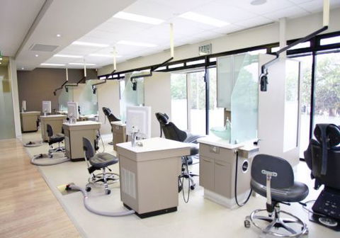 Yang Danny Dr – Specialist Orthodontist - e-Seniors 1