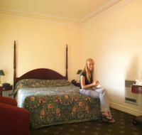 Lucas Hotel - e-Seniors