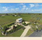 Highbank Country Accommodation - e-Seniors