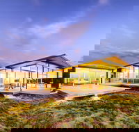 Cloudy Bay Beach House - e-Seniors