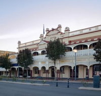 Criterion Hotel Warwick - e-Seniors