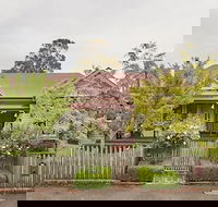 Box Cottage Apartment - e-Seniors