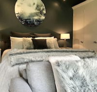 Adelaide Hills Retreats - e-Seniors