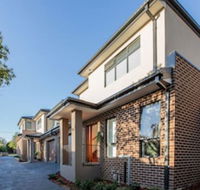 AUJOY 4 Bed Townhouse Burwood 2 - e-Seniors