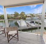 Beach 2 waterfront villa  beach - e-Seniors
