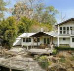 Equanimity Beautiful character filled house - e-Seniors