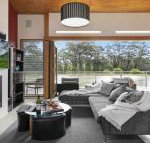 Casa sul lago quite simply a very special place - e-Seniors