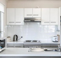 Contemporary House  Seaviews - e-Seniors