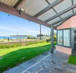 Victor Harbor Beachfront Bliss  WiFi - e-Seniors