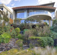 Whale View - e-Seniors