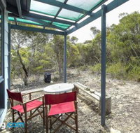 Honeyeaters Hideaway in Vivonne Bay - e-Seniors