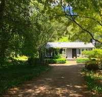 Mirriyindi Unique Berrima escape for 7 in the Southern Highlands 4pm check out Sundays - e-Seniors