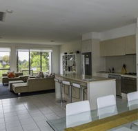 Stylish 3 Bedroom Condo - e-Seniors