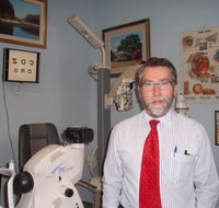 Emslie Ian Optometrist - e-Seniors