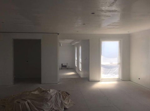 Lets Paint & Decorate Pty Ltd - e-Seniors 0