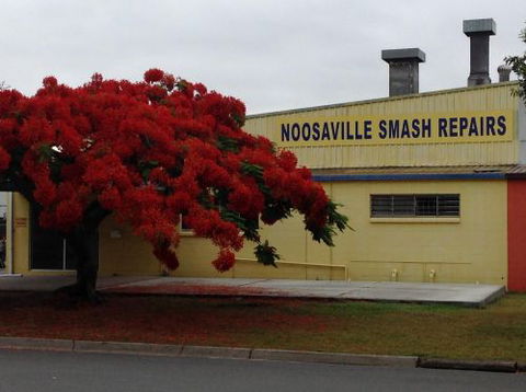 A-A-A Noosaville Smash Repairs - e-Seniors 0