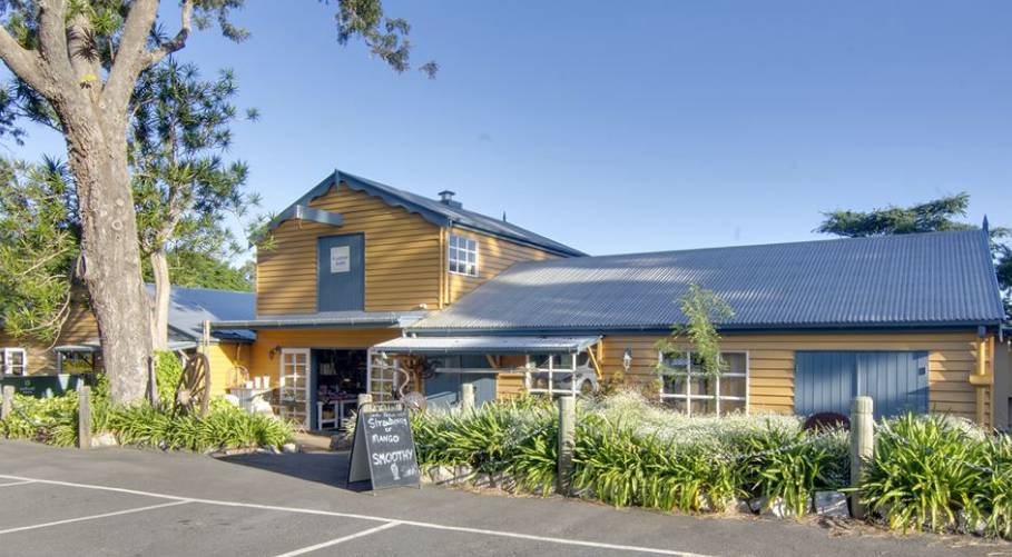 Flaxton QLD e-Seniors