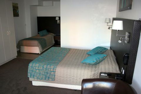 El Paso Motor Inn - e-Seniors 2